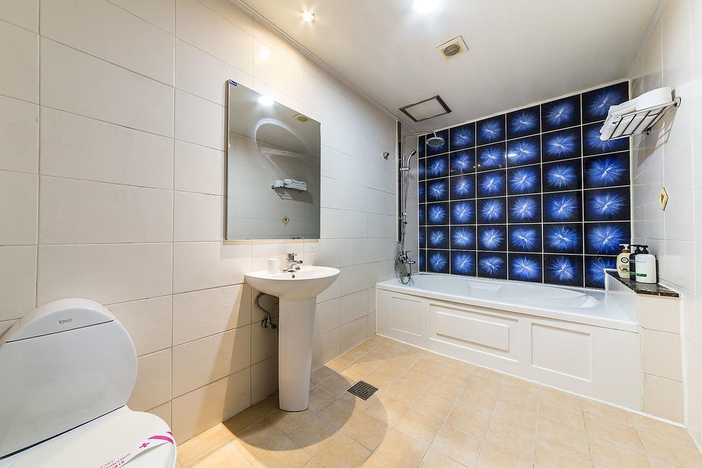 Hotel Tate Сувон Екстериор снимка