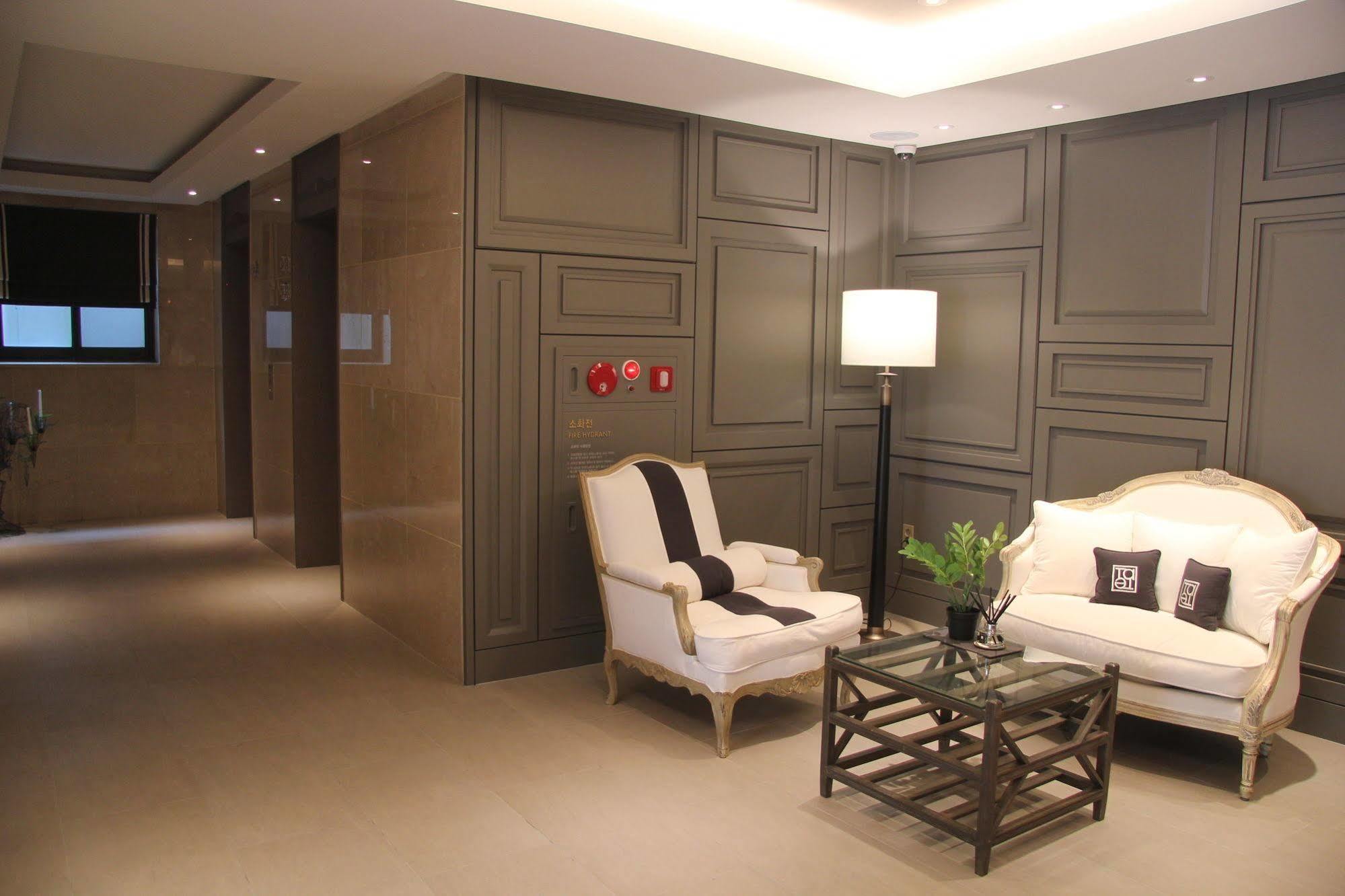Hotel Tate Сувон Екстериор снимка